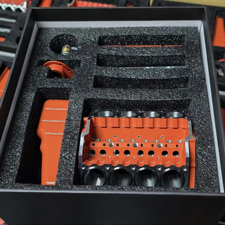 V8 Engine Small-Block OHV 44ccm – Bild 6